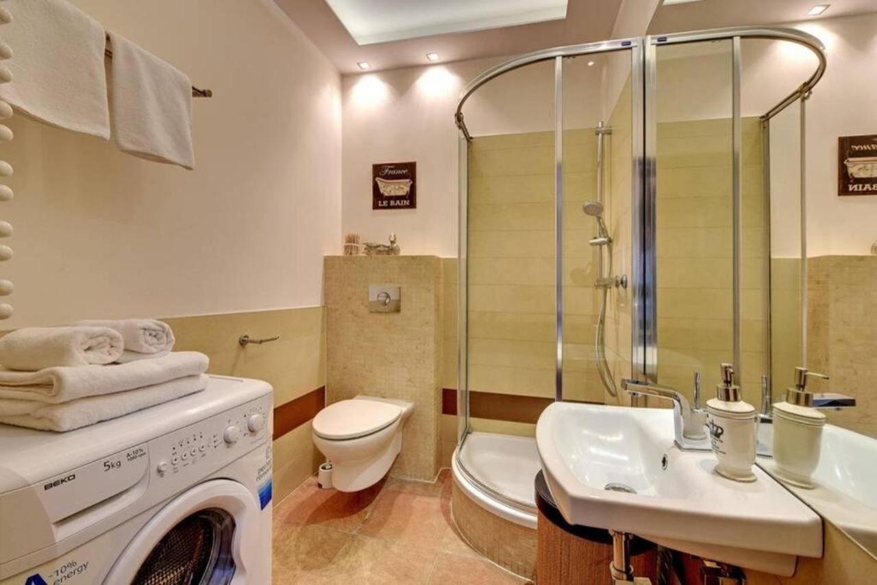 Golden Apartments&sz7-5 *
